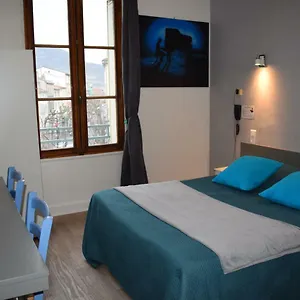 Du Commerce Hotel